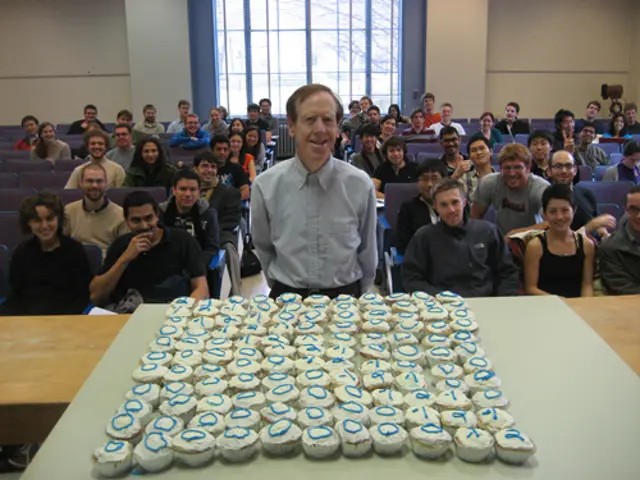 121 cupcakes with Gilbert Strang's favorite -1, 2, -1 matrix.